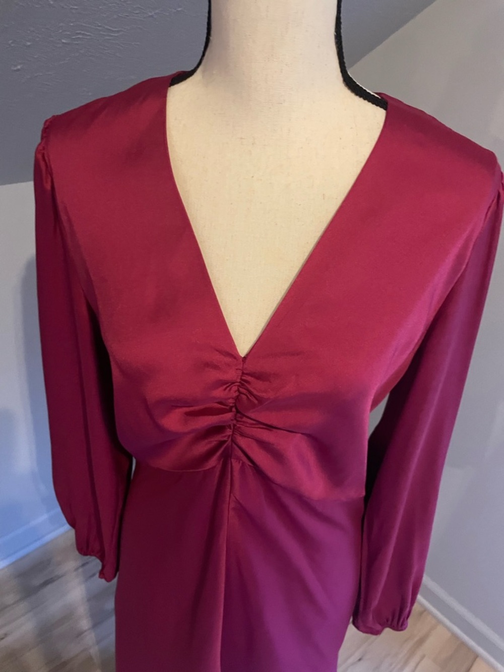Banana Republic Satin Column Midi Dress Size 12 Berry Long Sleeve Cocktail - Picture 4 of 10
